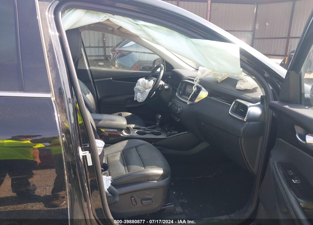 2017 KIA SORENTO 2.0T EX VIN: 5XYPH4A11HG258796