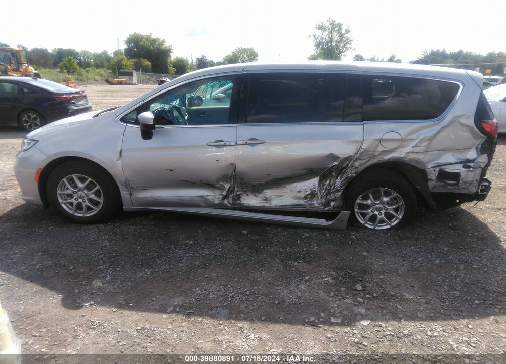 2023 CHRYSLER PACIFICA TOURING L VIN: 2C4RC1BG8PR512037