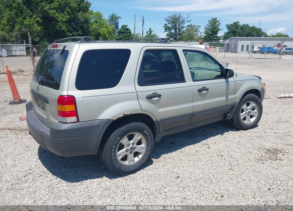 2005 FORD ESCAPE XLT VIN: 1FMYU93195KA02921
