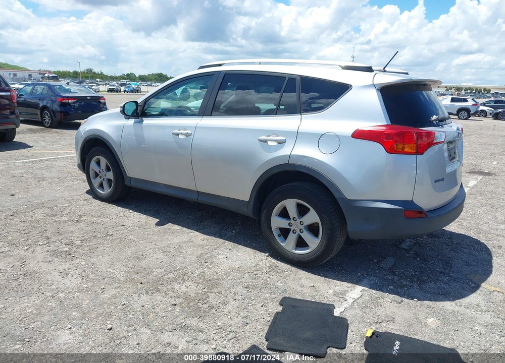 2014 TOYOTA RAV4 XLE VIN: 2T3WFREV2EW126042