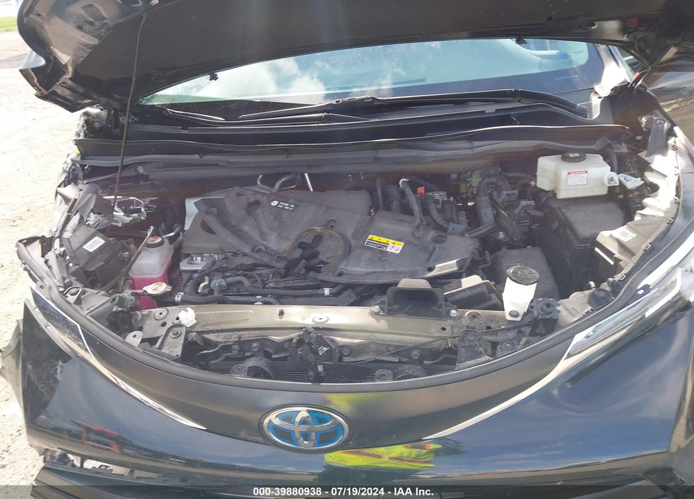 2022 TOYOTA SIENNA XLE VIN: 5TDYRKEC0NS107867