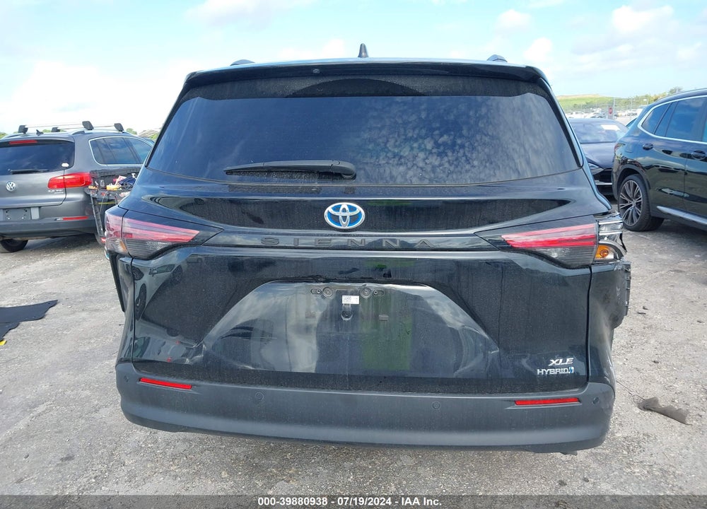 2022 TOYOTA SIENNA XLE VIN: 5TDYRKEC0NS107867