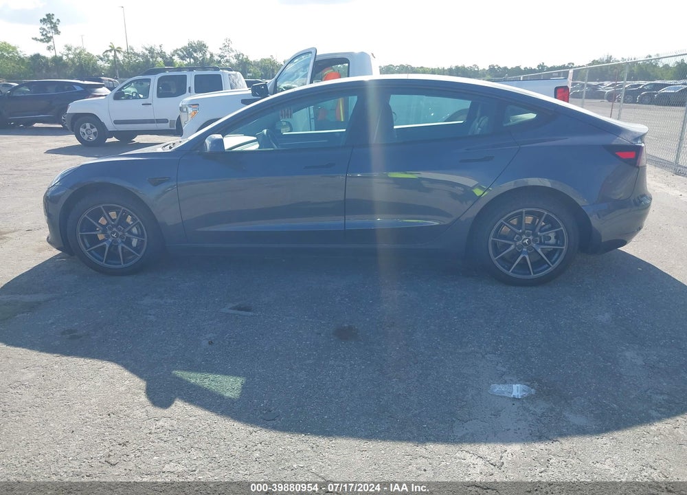 2021 TESLA MODEL 3 STANDARD RANGE PLUS REAR-WHEEL DRIVE VIN: 5YJ3E1EA1MF096167