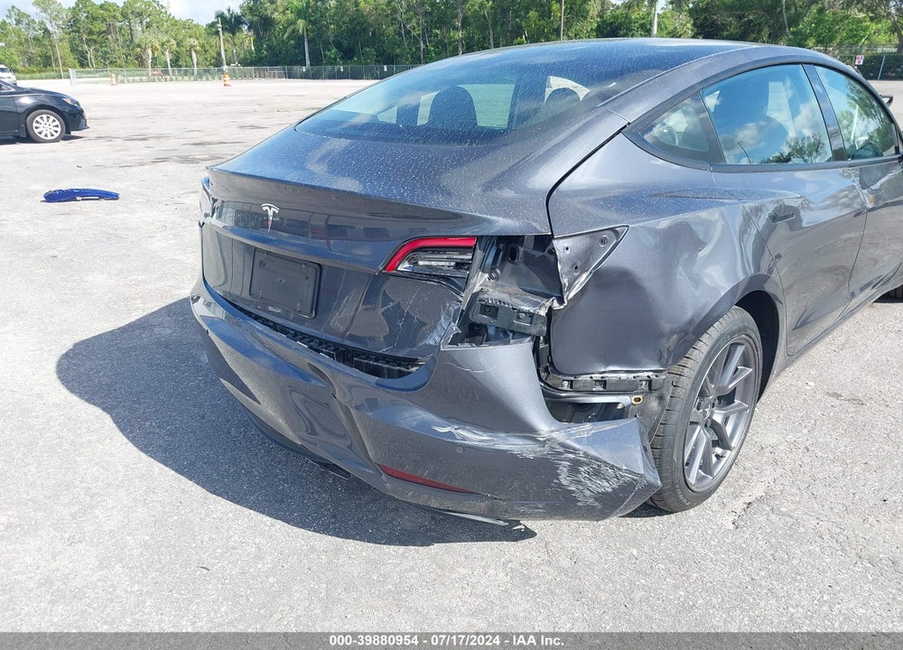 2021 TESLA MODEL 3 STANDARD RANGE PLUS REAR-WHEEL DRIVE VIN: 5YJ3E1EA1MF096167