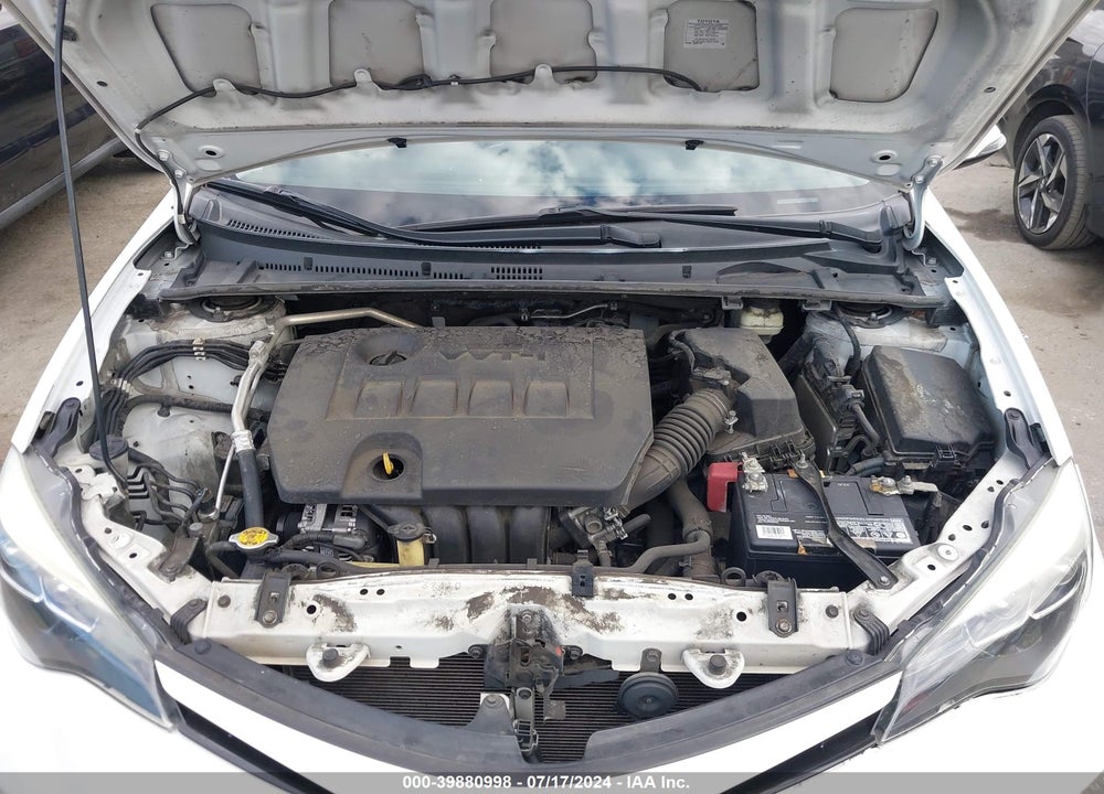 2017 TOYOTA COROLLA SE VIN: 5YFBURHE5HP612827