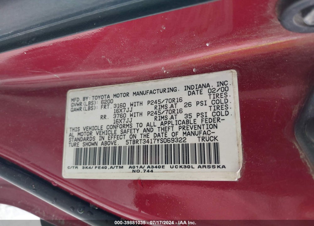 2000 TOYOTA TUNDRA SR5 V8 VIN: 5TBRT3417YS069322