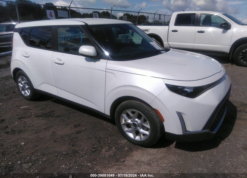 2023 KIA SOUL LX VIN: KNDJ23AU6P7877059