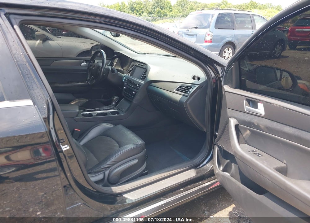 2015 HYUNDAI SONATA SPORT VIN: 5NPE34AF9FH102013