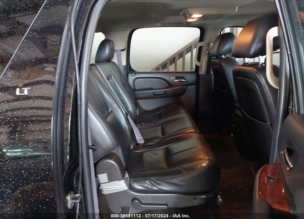 2014 CHEVROLET SUBURBAN 1500 LT VIN: 1GNSCJE07ER104283