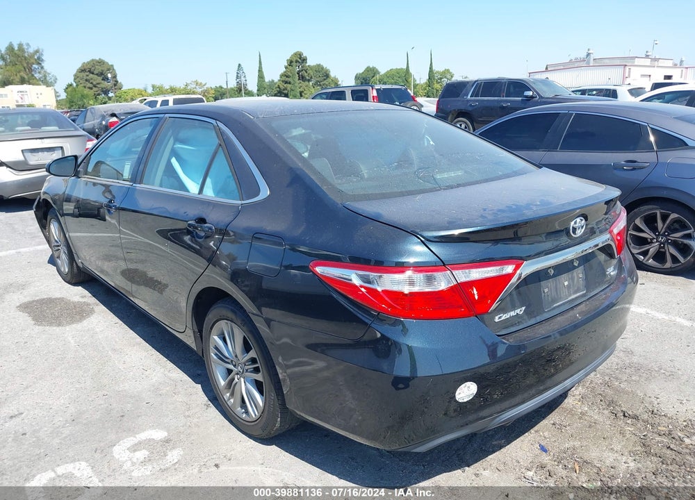 2015 TOYOTA CAMRY SE VIN: 4T1BF1FK6FU017422