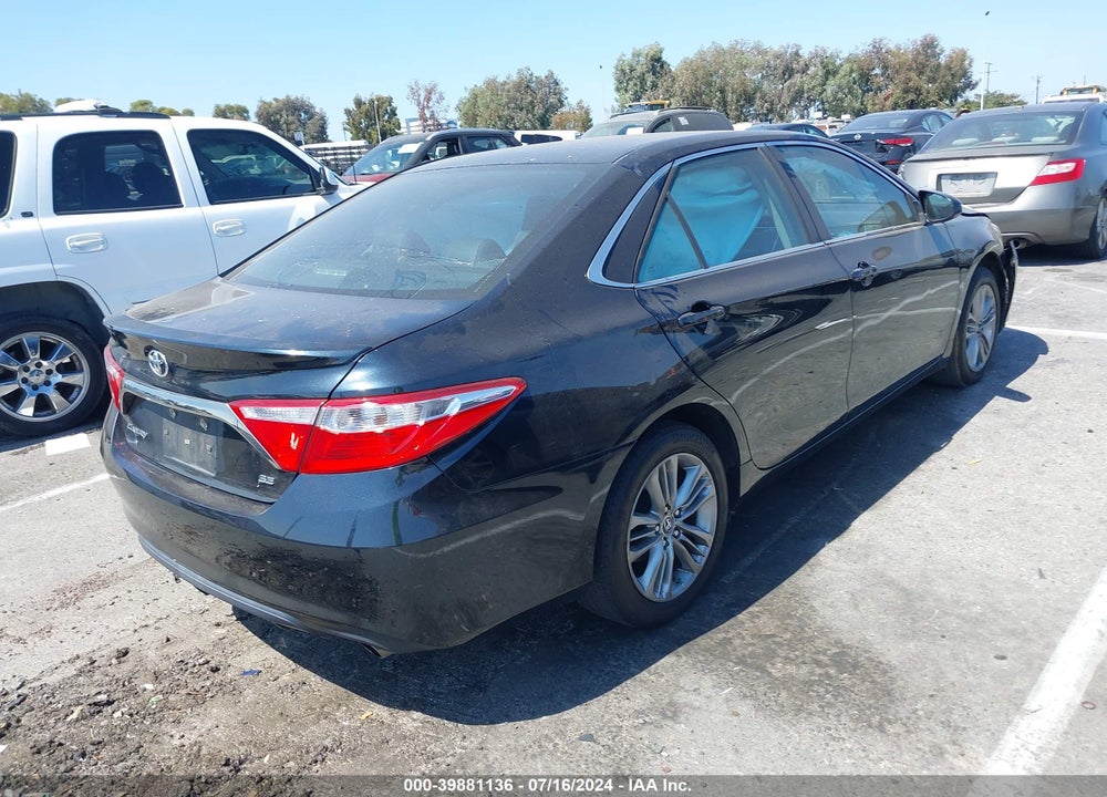 2015 TOYOTA CAMRY SE VIN: 4T1BF1FK6FU017422