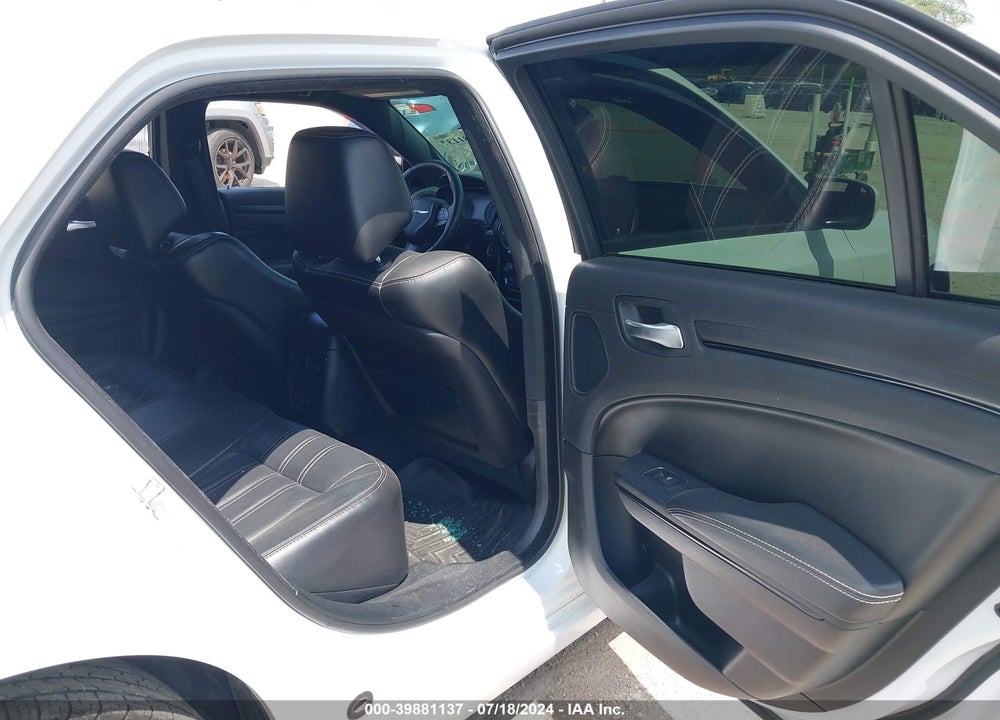 2015 CHRYSLER 300 300S VIN: 2C3CCAGG9FH927813