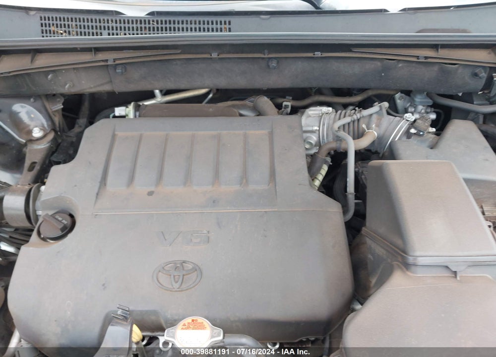 2015 TOYOTA HIGHLANDER XLE V6 VIN: 5TDKKRFH4FS111211