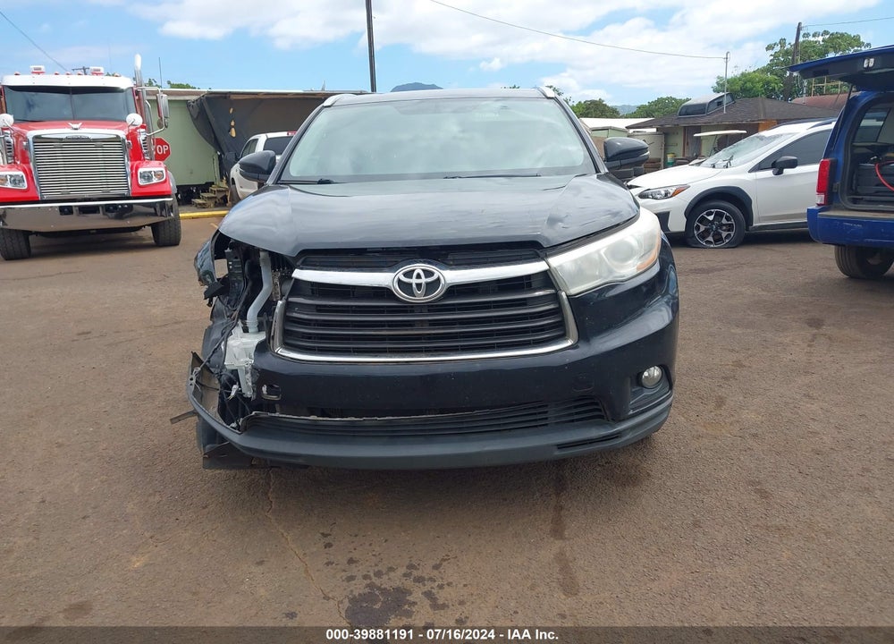 2015 TOYOTA HIGHLANDER XLE V6 VIN: 5TDKKRFH4FS111211