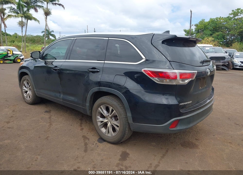 2015 TOYOTA HIGHLANDER XLE V6 VIN: 5TDKKRFH4FS111211