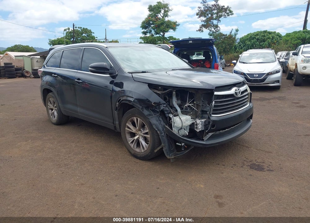 2015 TOYOTA HIGHLANDER XLE V6 VIN: 5TDKKRFH4FS111211