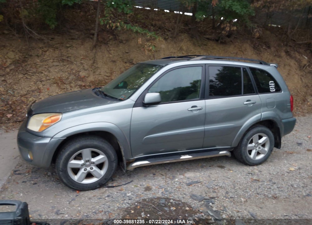 2005 TOYOTA RAV4 VIN: JTEHD20V050043996