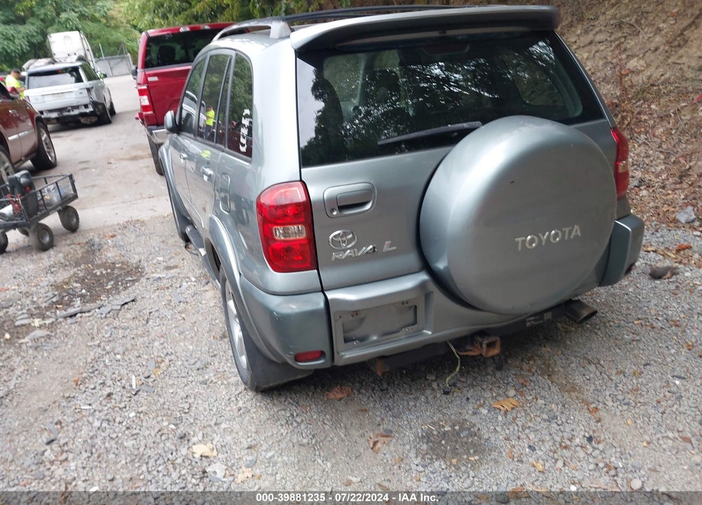 2005 TOYOTA RAV4 VIN: JTEHD20V050043996