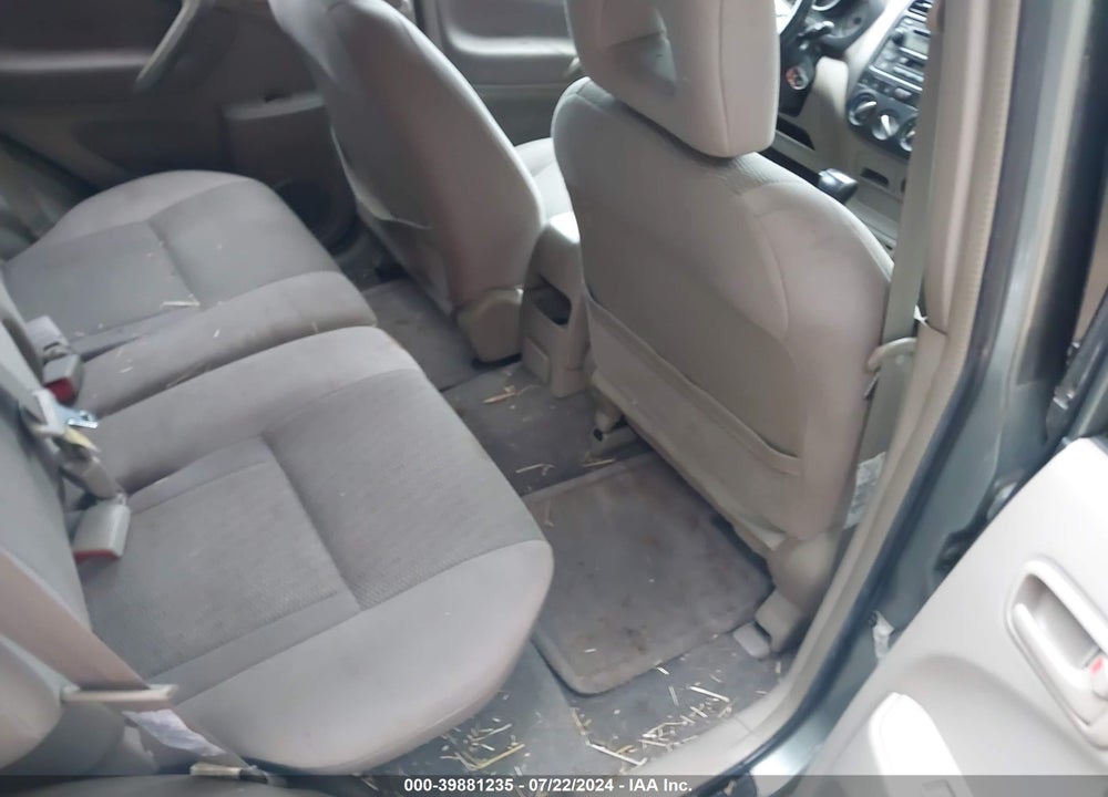 2005 TOYOTA RAV4 VIN: JTEHD20V050043996