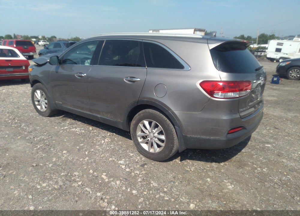 2016 KIA SORENTO 3.3L LX VIN: 5XYPGDA57GG178424