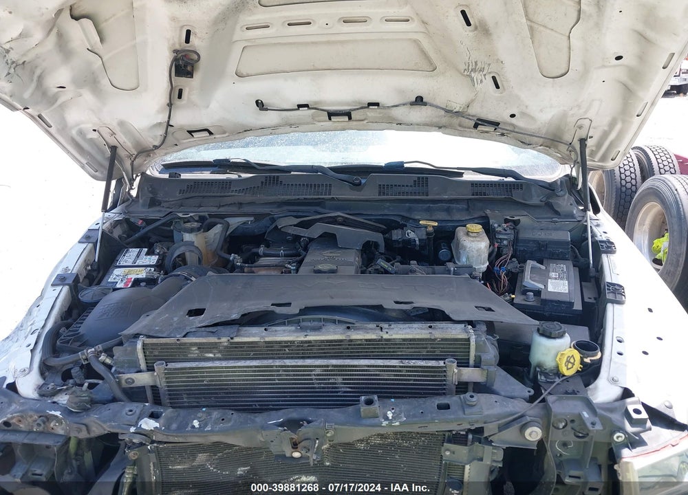 2013 RAM 5500 CHASSIS TRADESMAN/SLT VIN: 3C7WRMDL3DG528552