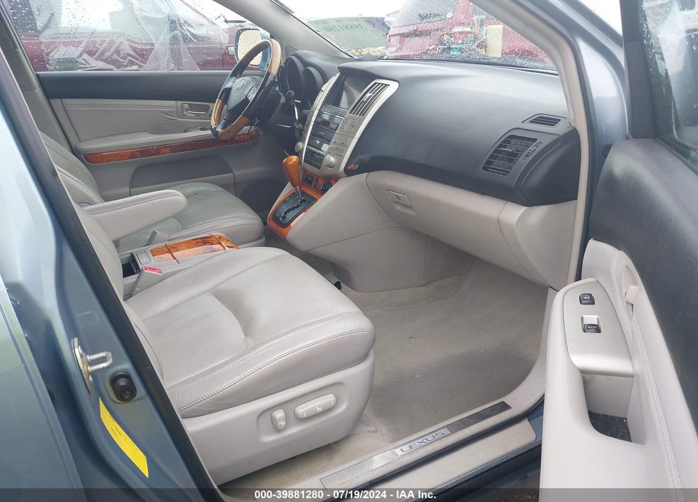 2005 LEXUS RX 330 VIN: 2T2GA31U45C031033