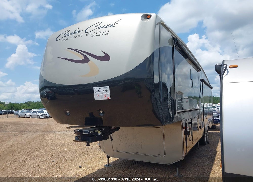 2014 CEDAR CREEK M-38RE VIN: 4X4FCRP28ES209683
