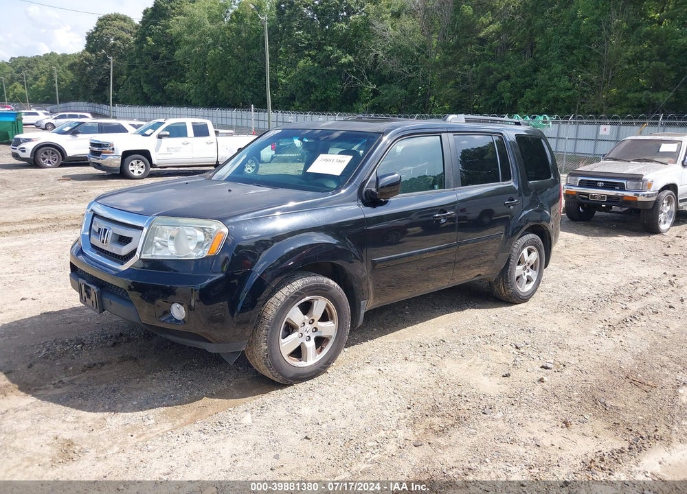 2011 HONDA PILOT EX-L VIN: 5FNYF3H50BB031594