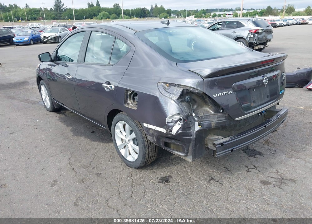 2015 NISSAN VERSA 1.6 SL VIN: 3N1CN7AP2FL949227