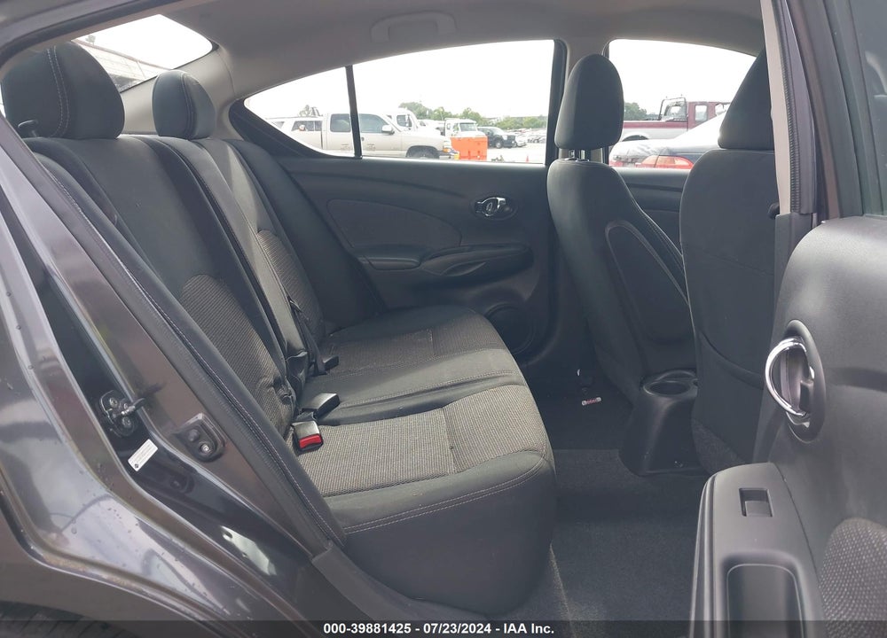 2015 NISSAN VERSA 1.6 SL VIN: 3N1CN7AP2FL949227