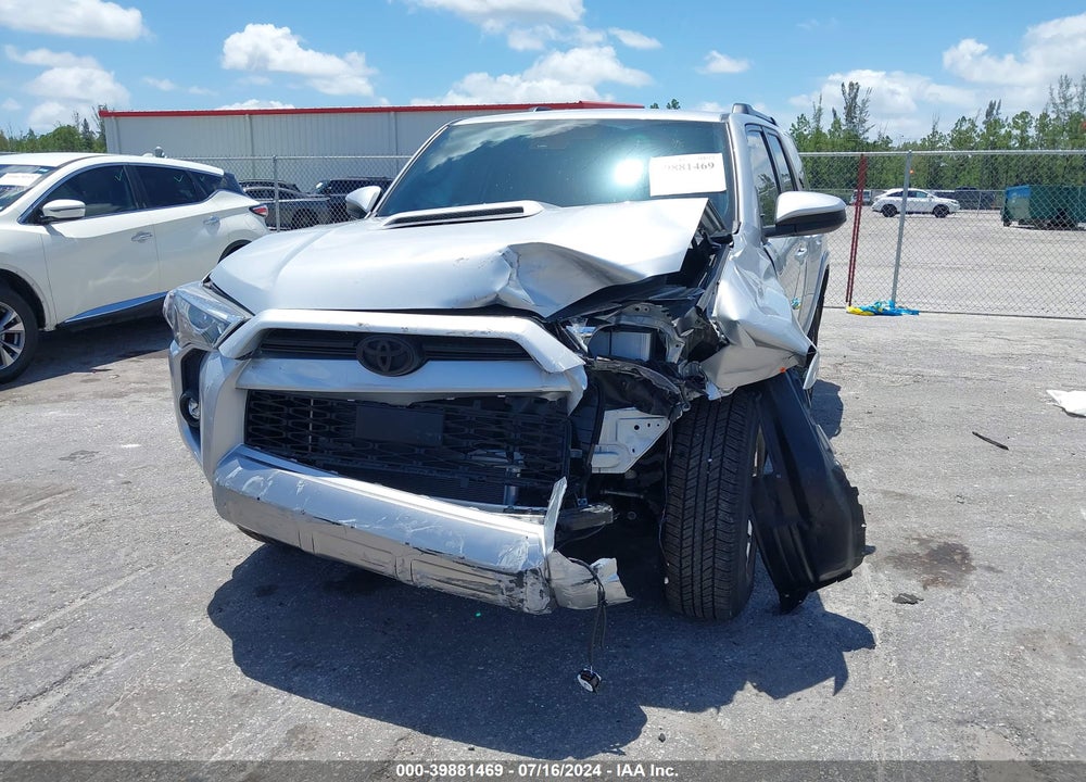 2022 TOYOTA 4RUNNER TRD OFF ROAD VIN: JTEPU5JR9N6085255