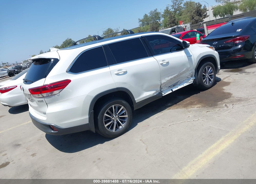 2019 TOYOTA HIGHLANDER HYBRID XLE VIN: 5TDJGRFH7KS056552