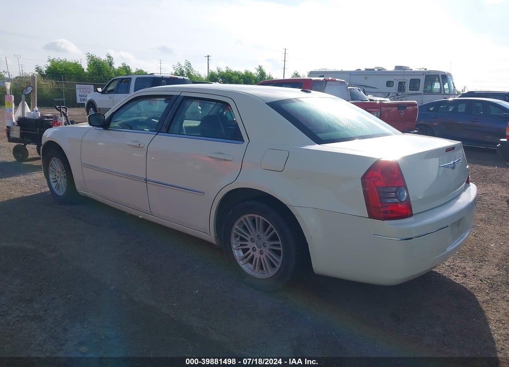 2009 CHRYSLER 300 TOURING VIN: 2C3KA53V09H621827