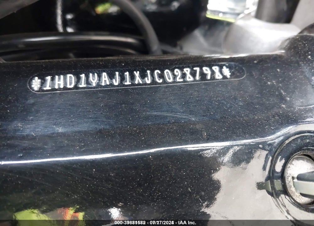 2018 HARLEY-DAVIDSON FLHC HERITAGE CLASSIC VIN: 1HD1YAJ1XJC028798