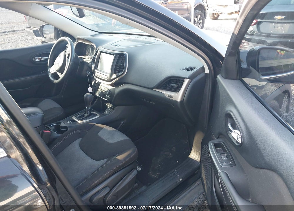 2014 JEEP CHEROKEE LATITUDE VIN: 1C4PJLCBXEW249470