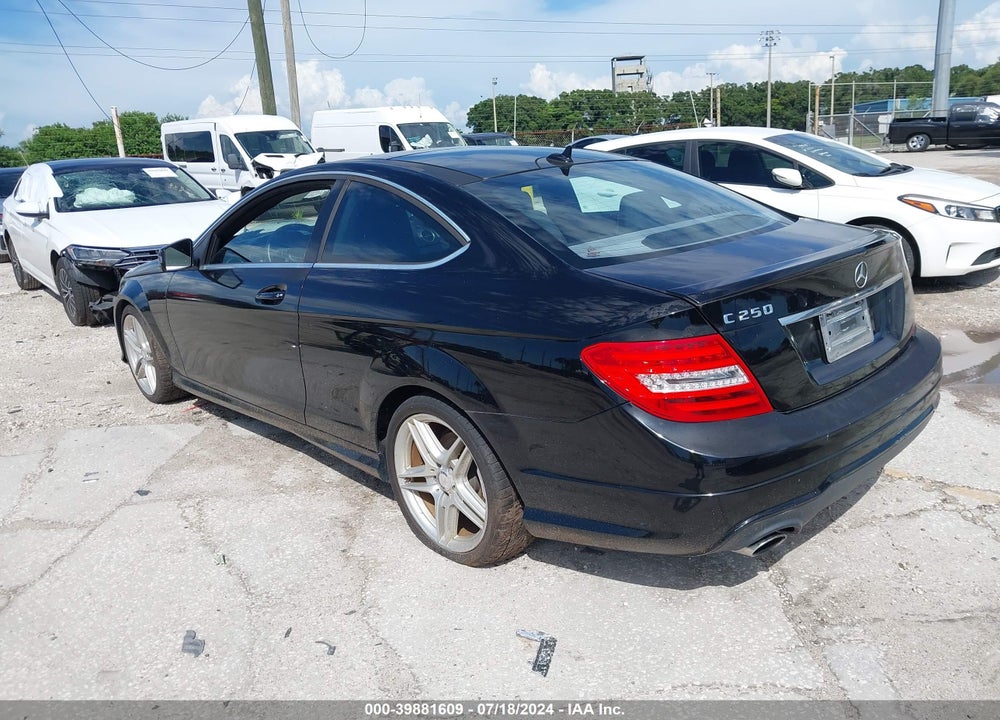 2014 MERCEDES-BENZ C 250 VIN: WDDGJ4HB3EG184203