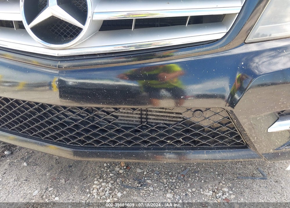 2014 MERCEDES-BENZ C 250 VIN: WDDGJ4HB3EG184203
