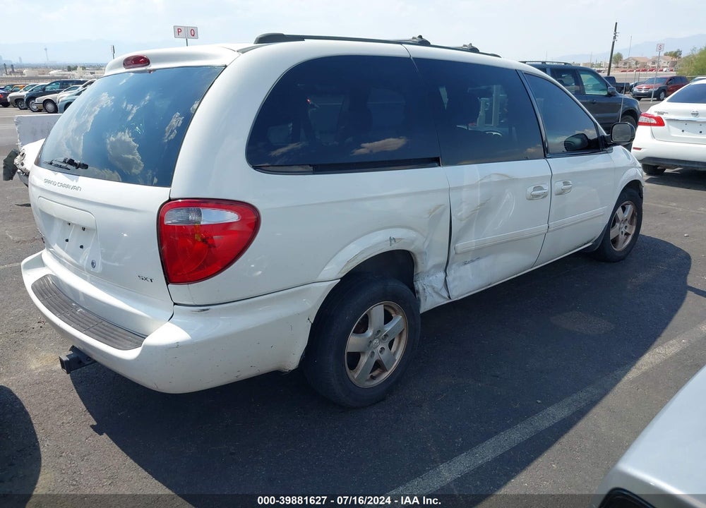 2005 DODGE GRAND CARAVAN SXT VIN: 2D4GP44L05R361573