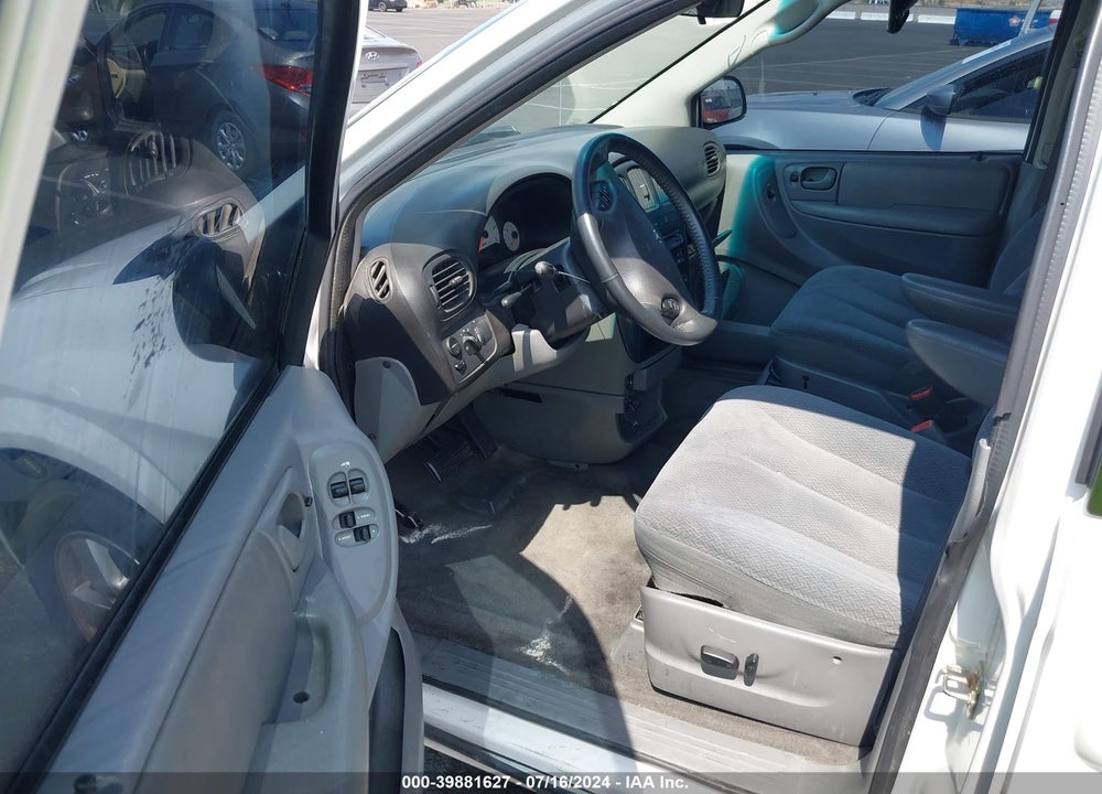 2005 DODGE GRAND CARAVAN SXT VIN: 2D4GP44L05R361573