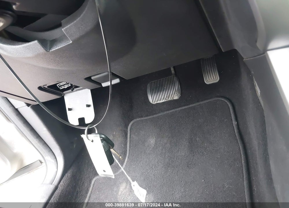 2008 FORD FOCUS VIN: 1FAHP35N88W282472