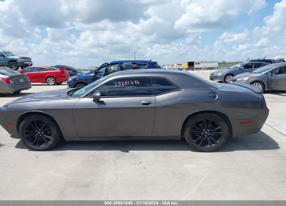 2017 DODGE CHALLENGER SXT VIN: 2C3CDZAGXHH531977