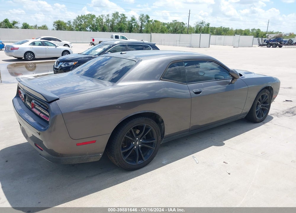 2017 DODGE CHALLENGER SXT VIN: 2C3CDZAGXHH531977