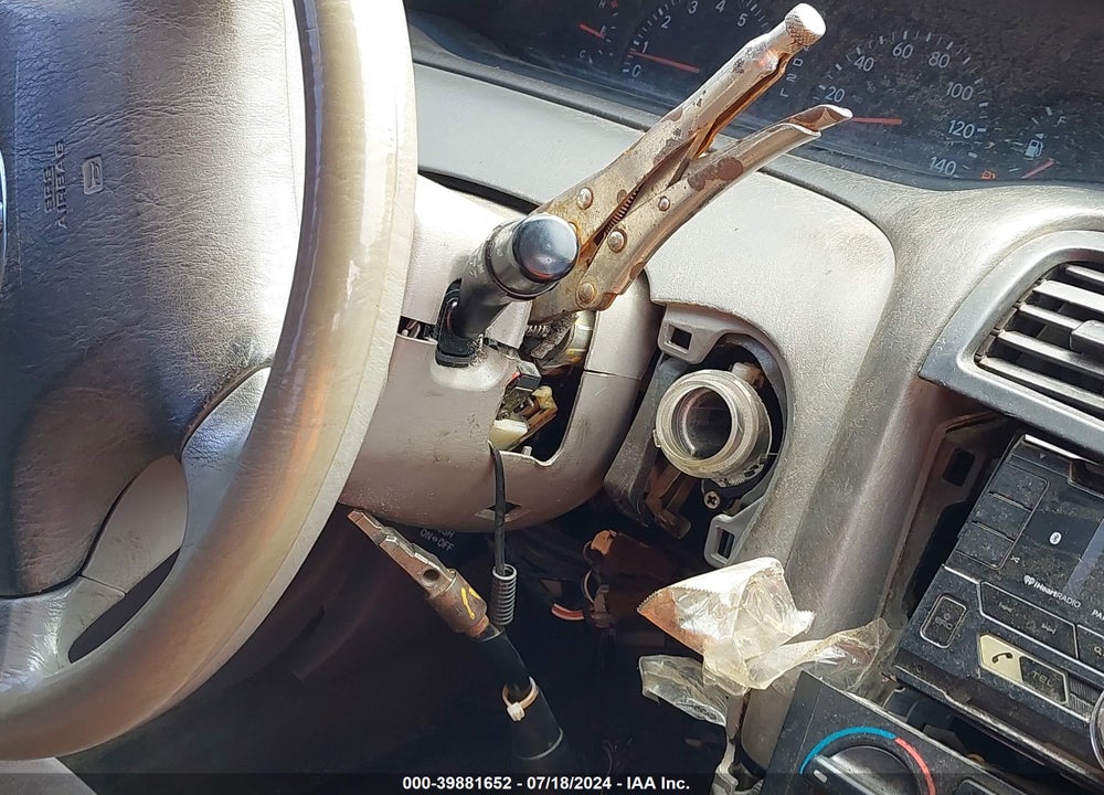 2004 TOYOTA AVALON XL VIN: 4T1BF28B14U344438