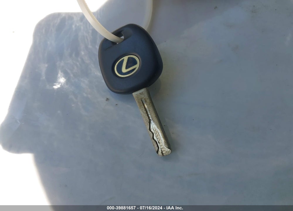 2003 LEXUS ES 300 VIN: JTHBF30G230131438