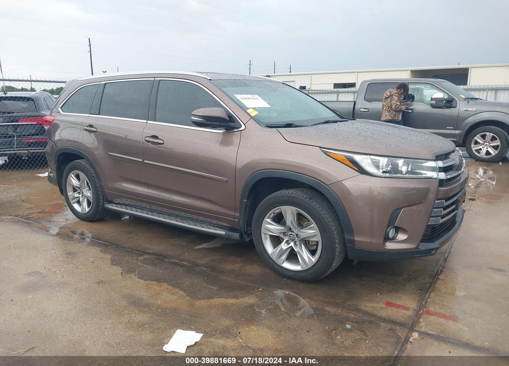 2018 TOYOTA HIGHLANDER LIMITED VIN: 5TDYZRFH9JS266173