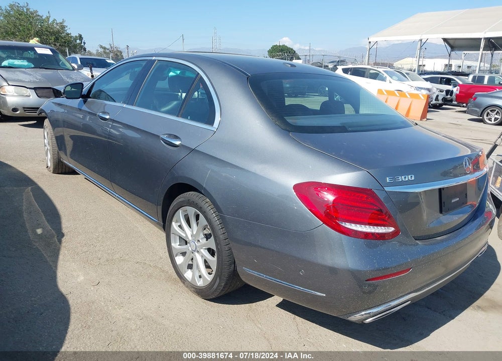 2017 MERCEDES-BENZ E 300 VIN: WDDZF4JB9HA194455