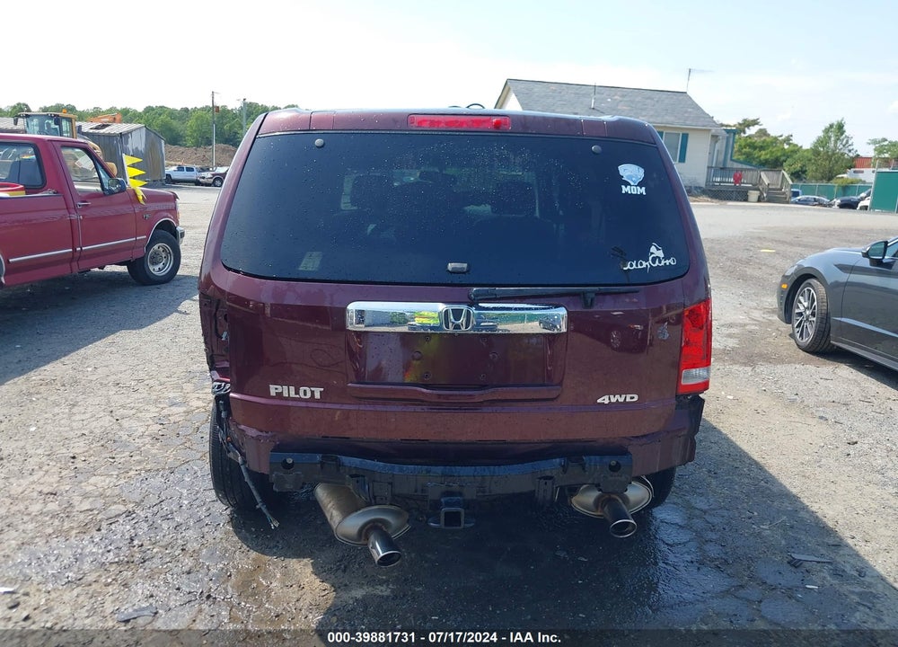 2015 HONDA PILOT EX-L VIN: 5FNYF4H55FB036639