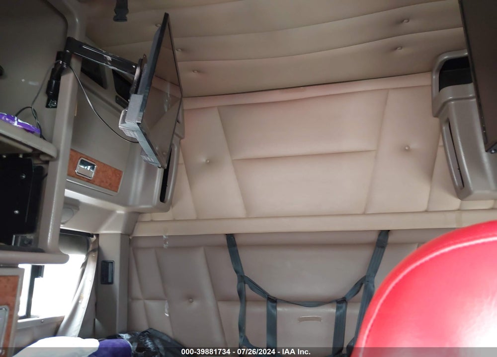 2005 PETERBILT 379 VIN: 1XP5DB9X35D854288