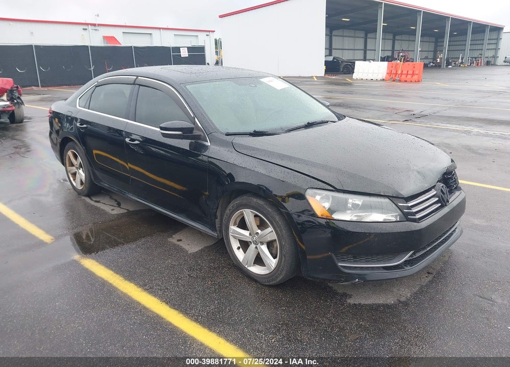 2013 VOLKSWAGEN PASSAT 2.5L SE VIN: 1VWBP7A36DC098944