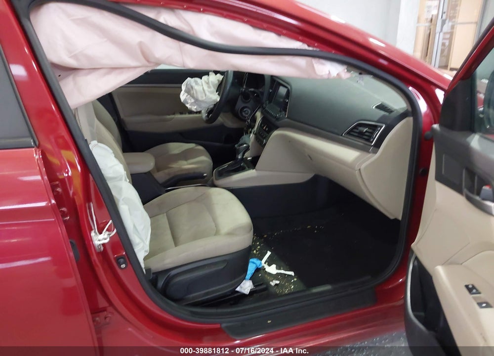 2018 HYUNDAI ELANTRA SEL VIN: KMHD84LF9JU471815